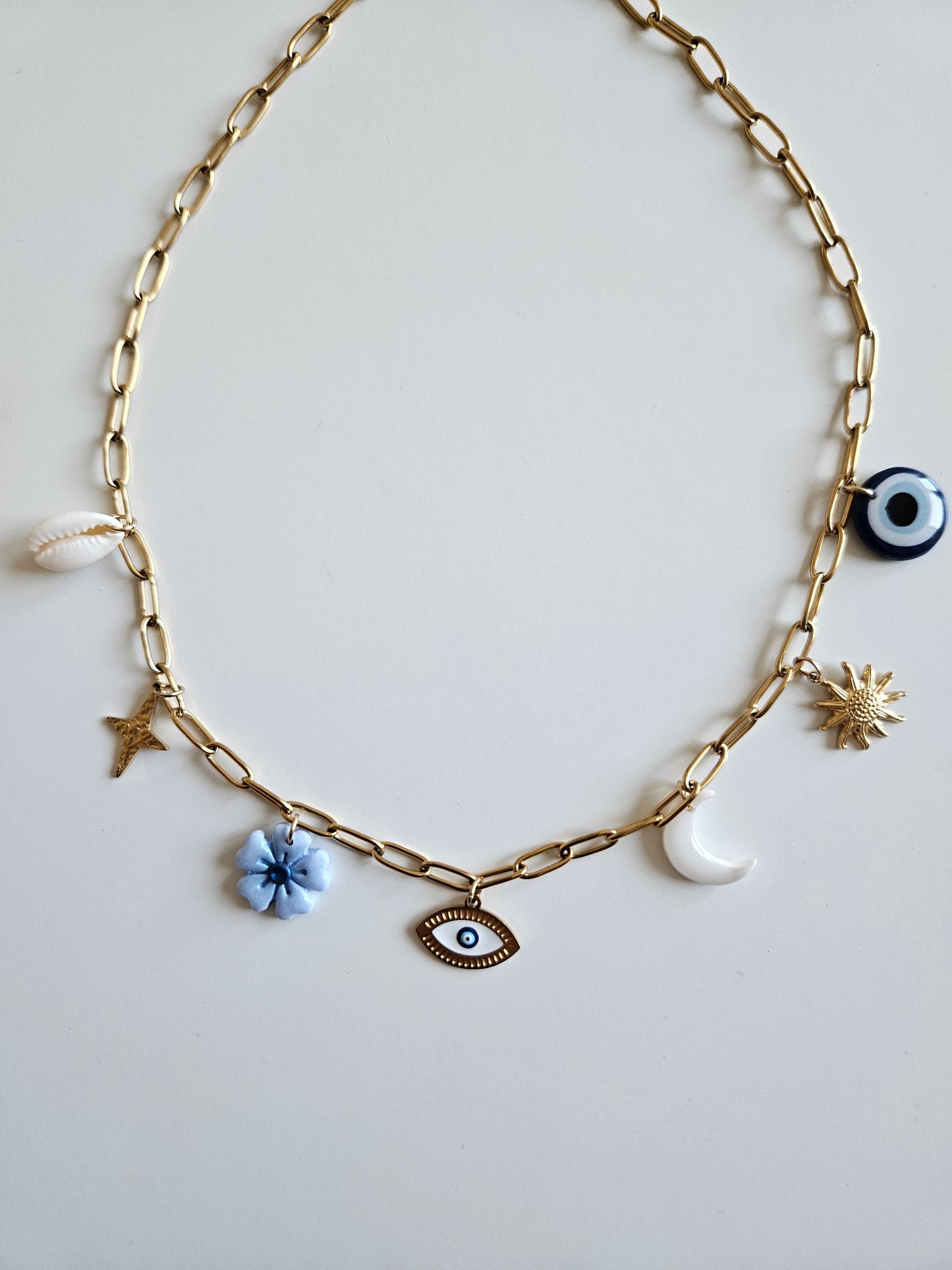 Collier Mālama