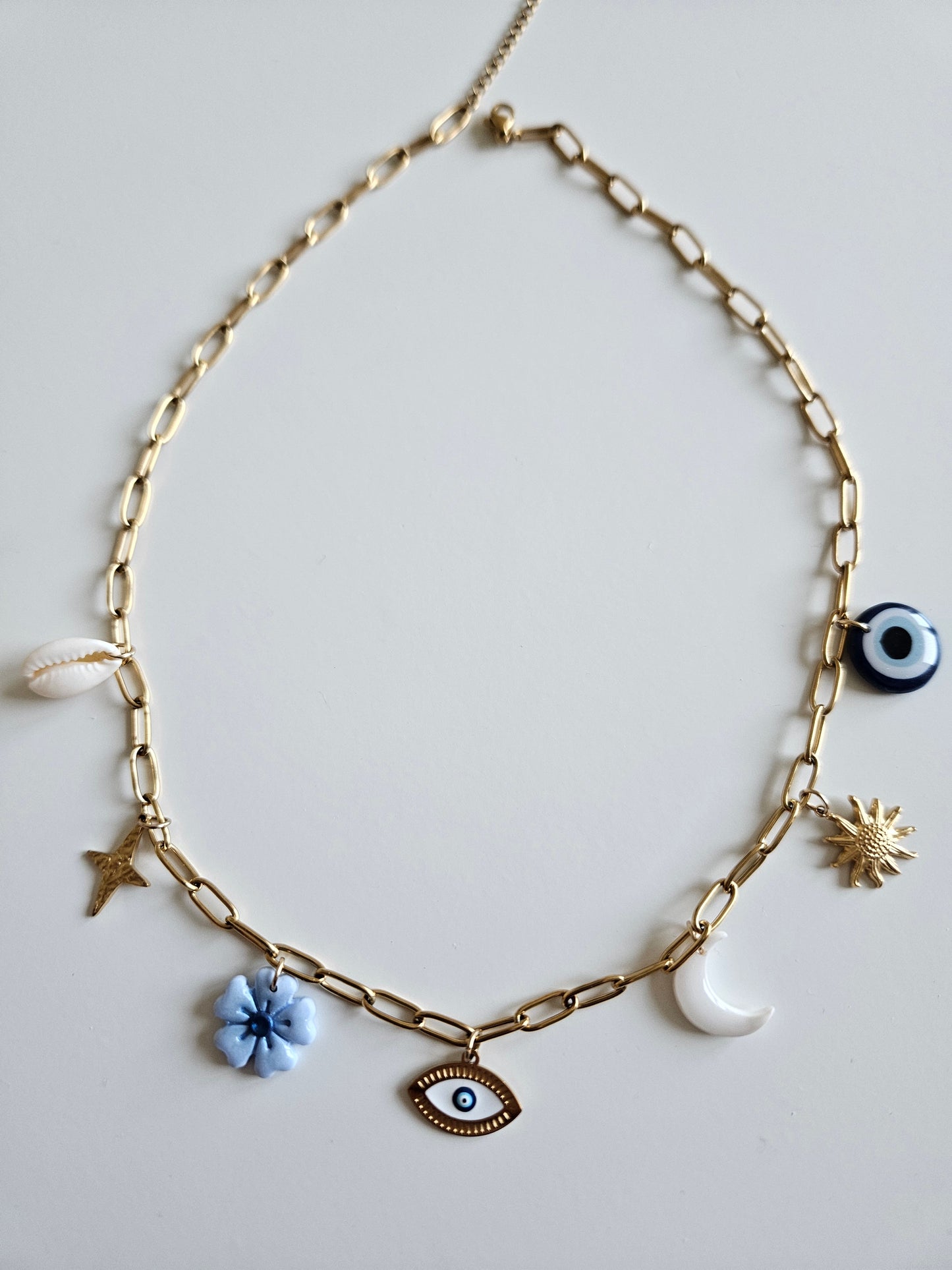 Collier Mālama